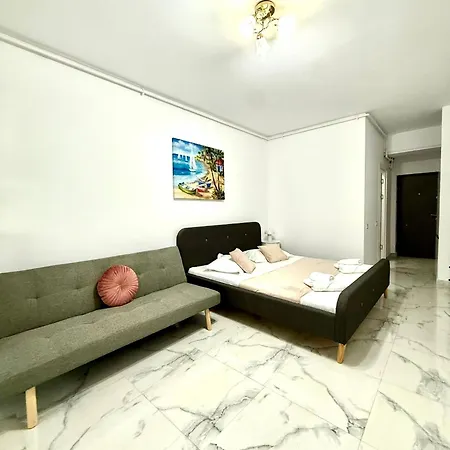 Serene Апартаменты *